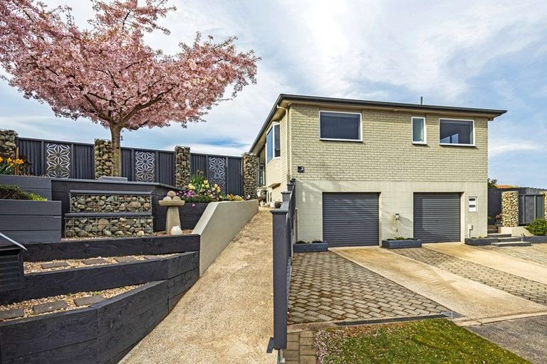 Photo of property in 3 Leven Street, South Hill, Oamaru, 9400