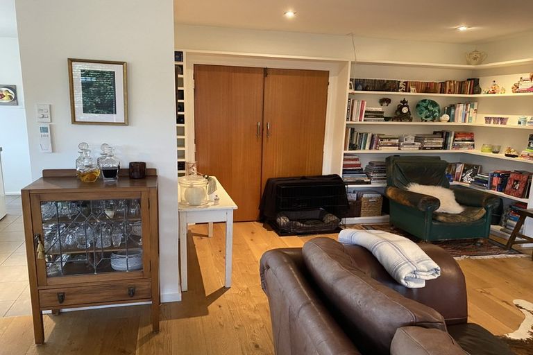 Photo of property in 122 Waimairi Road, Ilam, Christchurch, 8041