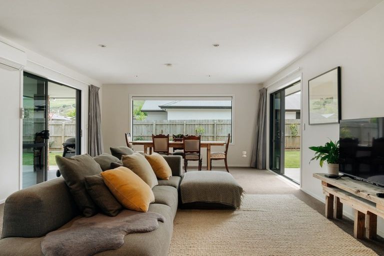 Photo of property in 9 Red Cottage Drive, Lake Hayes, Queenstown, 9304