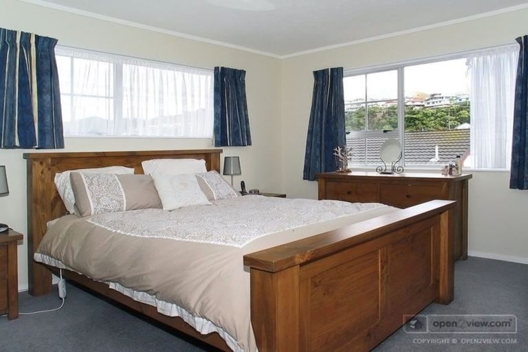Photo of property in 16 Stonefield Place, Johnsonville, Wellington, 6037