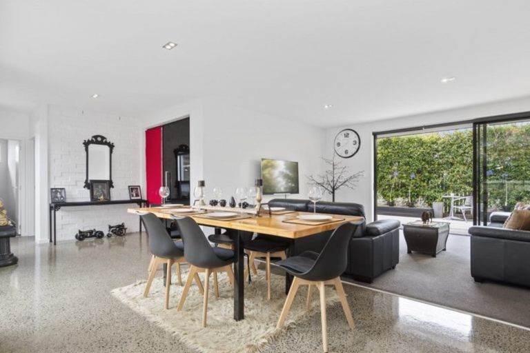 Photo of property in 25 Burrows Street, Tauranga South, Tauranga, 3112