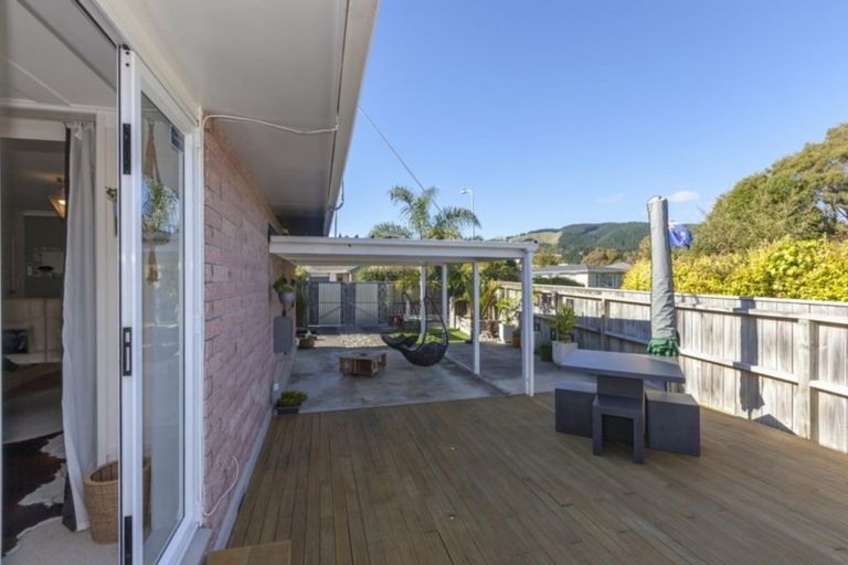 Photo of property in 2a Leybourne Avenue, Waikanae, 5036