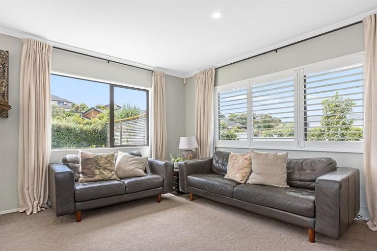 Photo of property in 12 Bowman Place, Whitby, Porirua, 5024