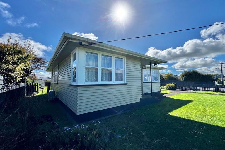Photo of property in 25 Waihi Road, Hawera, 4610
