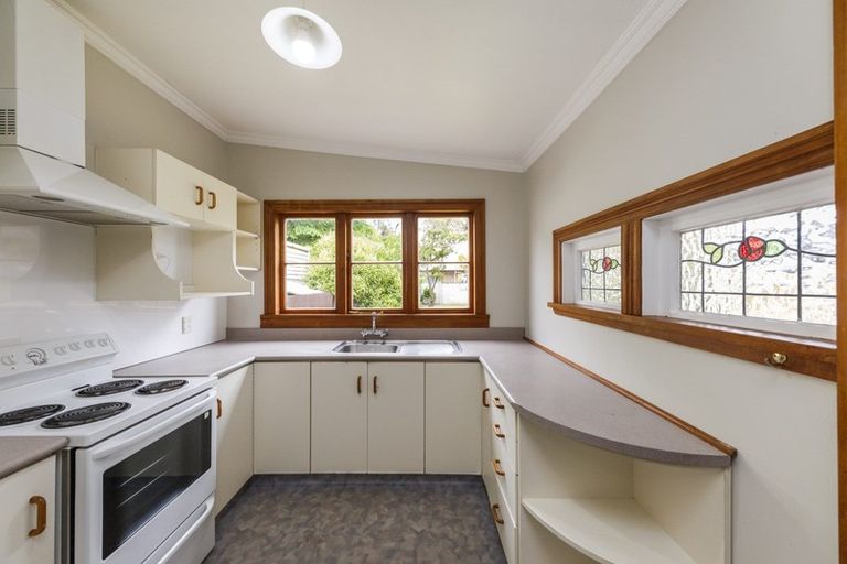 Photo of property in 24 Lombard Street, Palmerston North, 4410