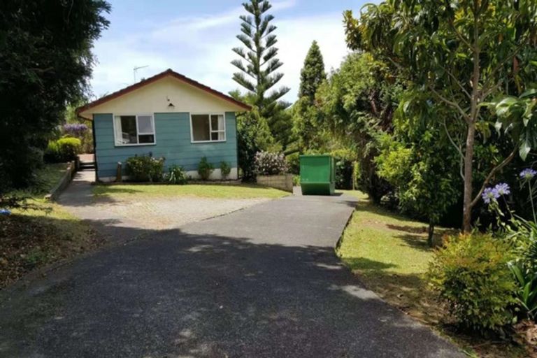 Photo of property in 11 Tempo Place, Torbay, Auckland, 0630