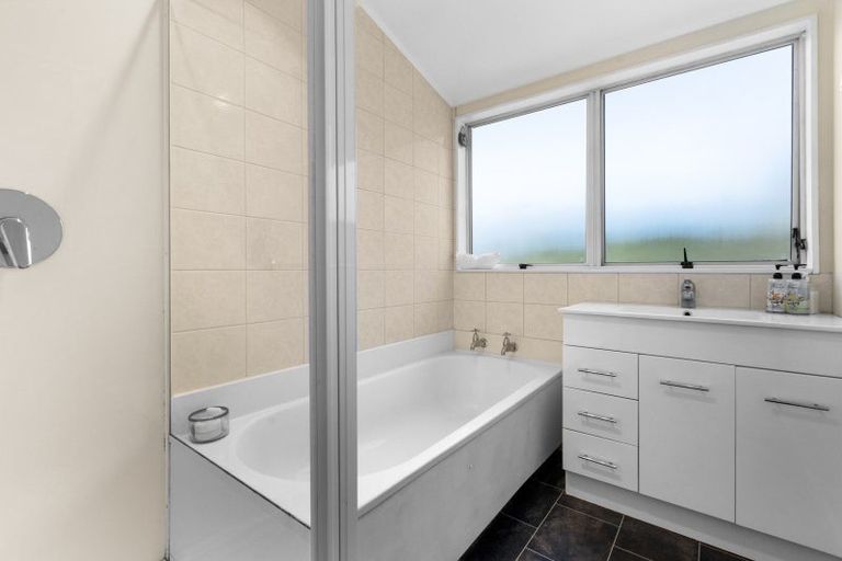 Photo of property in 24 Von Dadelszen Place, Havelock North, 4130