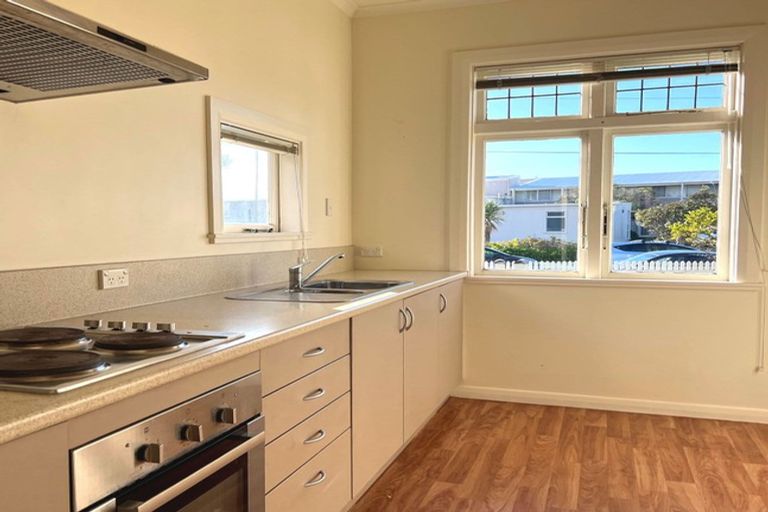 Photo of property in 21 Kemp Street, Kilbirnie, Wellington, 6022