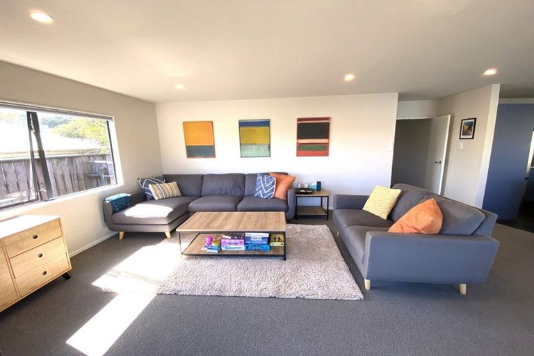 Photo of property in 4 Tarawera Road, Johnsonville, Wellington, 6037