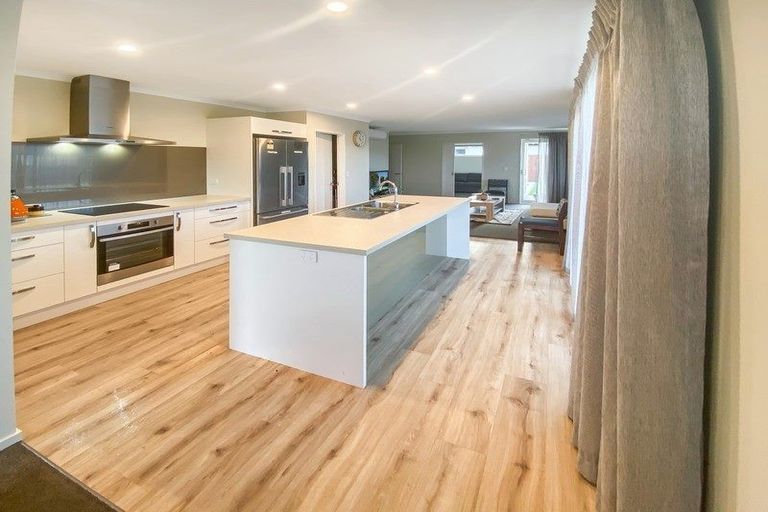 Photo of property in 14 Kemble Drive, Rolleston, 7615