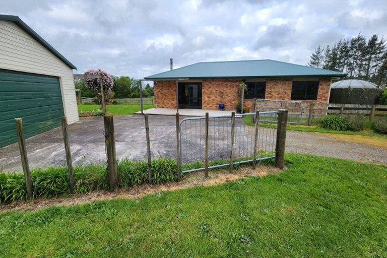 Photo of property in 287 Surrey Road, Tariki, Inglewood, 4388