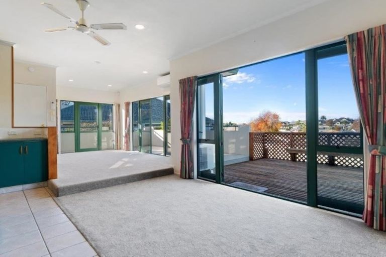 Photo of property in 15 Harlech Glen, Bethlehem, Tauranga, 3110