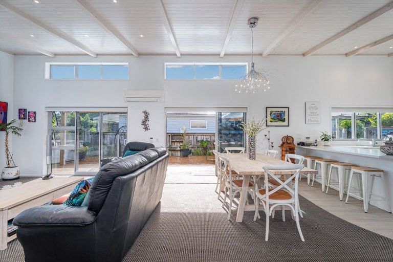 Photo of property in 36 Oyster Drive, Cooks Beach, Whitianga, 3591