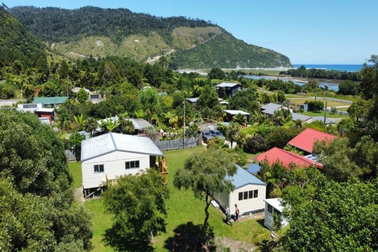 Photo of property in 31 Glasseye Drive, Little Wanganui, Karamea, 7893