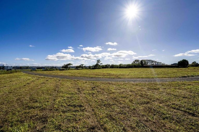 Photo of property in 141 Brigham Creek Road, Whenuapai, Auckland, 0618