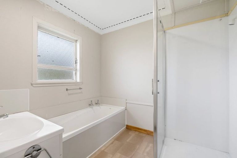 Photo of property in 40 Brookland Road, Western Heights, Rotorua, 3015