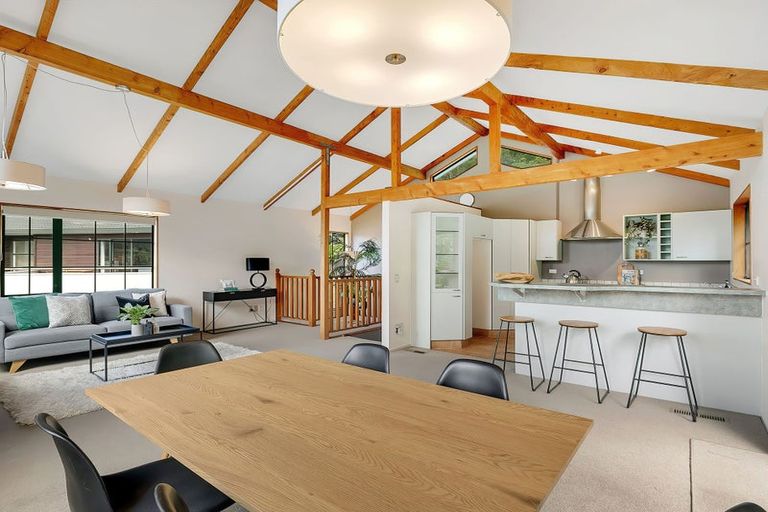 Photo of property in 11 Bishops Glen, Tawa, Wellington, 5028