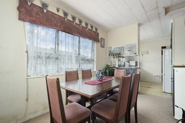 Photo of property in 15 Pleiades Street, Waitara, 4320