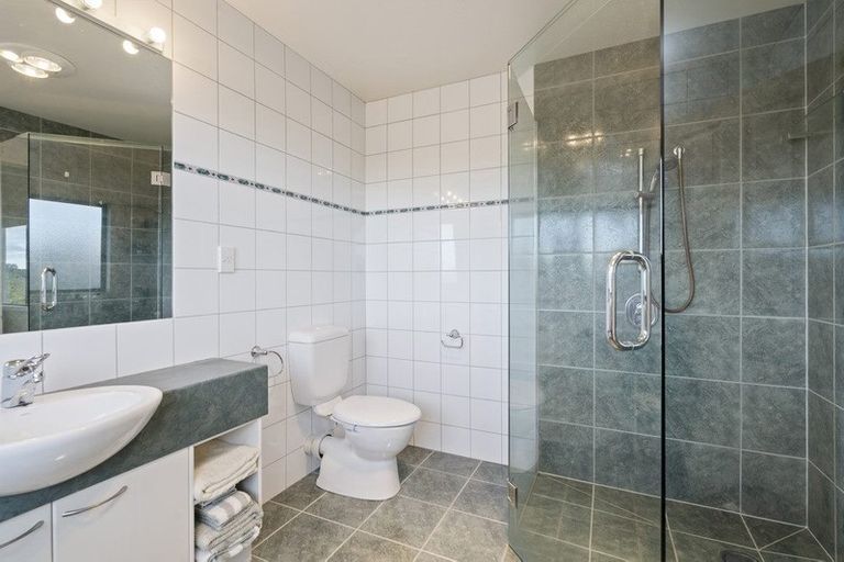 Photo of property in 28 Skudders Beach Road, Kerikeri, 0294