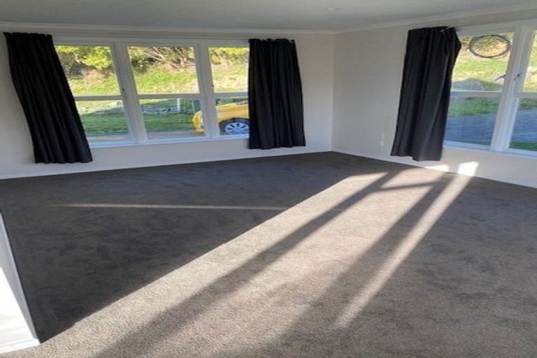 Photo of property in 7 Cheshire Street, Cannons Creek, Porirua, 5024