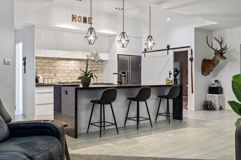 Photo of property in 43 Oceania Sands Way, Papamoa Beach, Papamoa, 3118