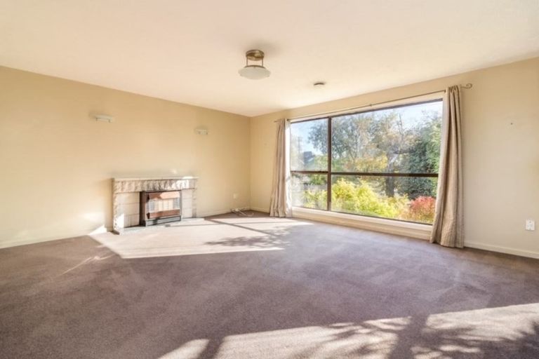 Photo of property in 190 Withells Road, Avonhead, Christchurch, 8042