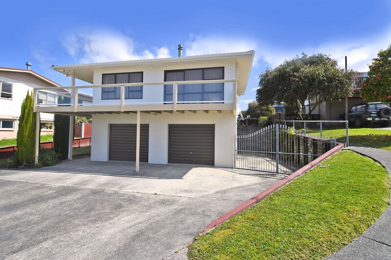 Photo of property in 3 Kotuku Place, Snells Beach, 0920