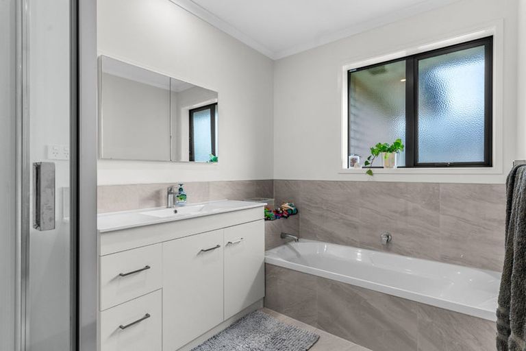 Photo of property in 44 Breton Drive, Waipu, 0510