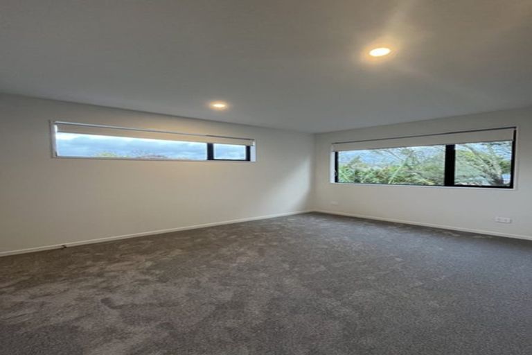Photo of property in 9 Renata Crescent, Te Atatu Peninsula, Auckland, 0610