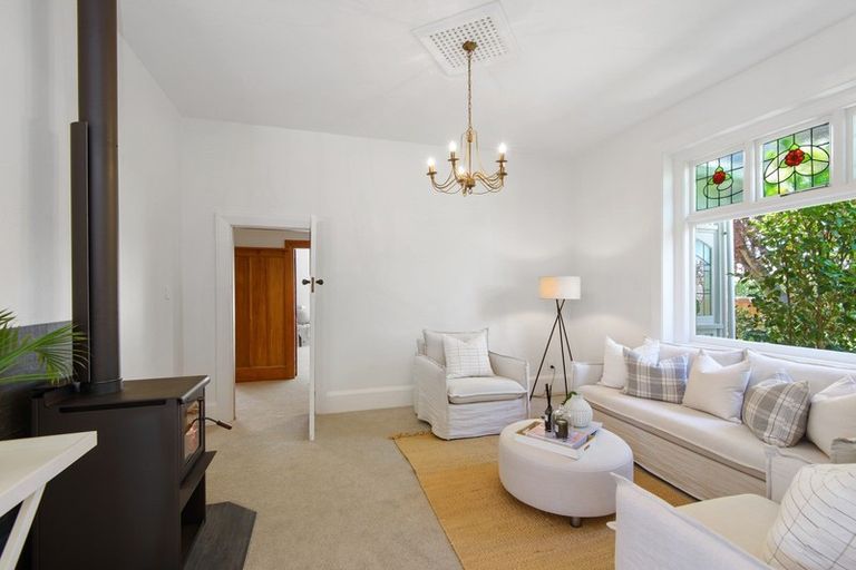 Photo of property in 124 Edward Avenue, Edgeware, Christchurch, 8013