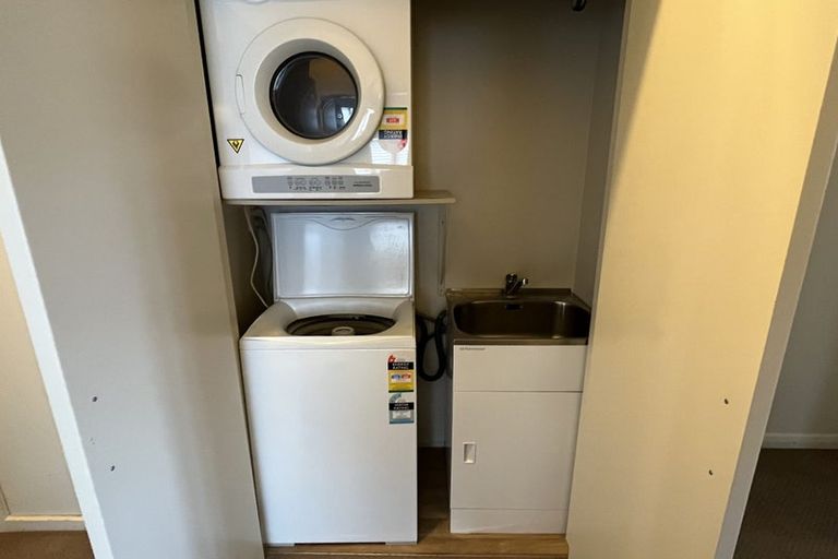 Photo of property in 44 Ellice Street, Mount Victoria, Wellington, 6011