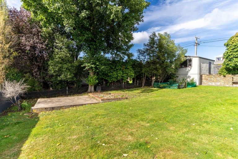 Photo of property in 2 Flower Street, Fairfield, Dunedin, 9018