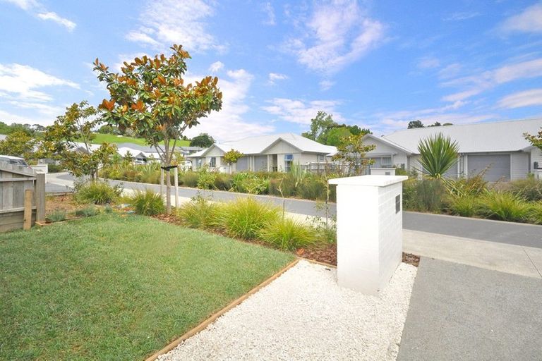 Photo of property in 15 Fairwater Road, Warkworth, 0910