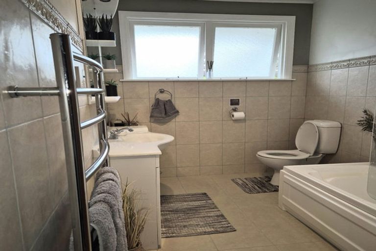 Photo of property in 111 Main South Road, Karoro, Greymouth, 7805