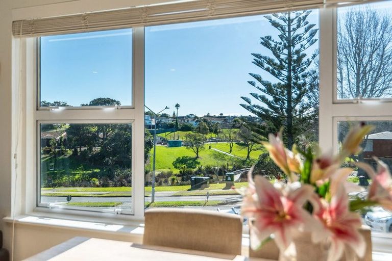 Photo of property in 80 Glencoe Road, Browns Bay, Auckland, 0630