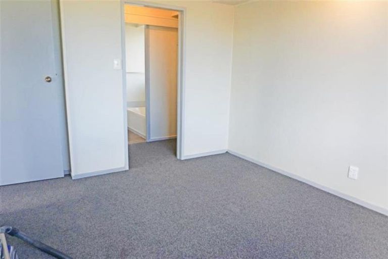 Photo of property in 3 Justamere Place, Weymouth, Auckland, 2103