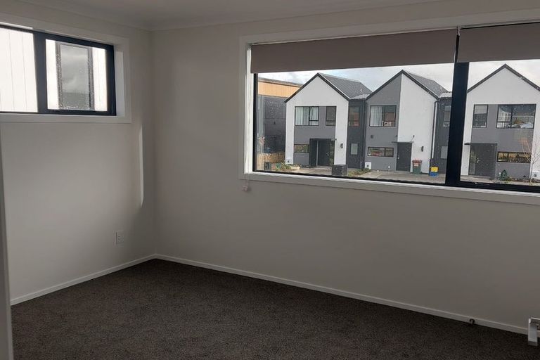 Photo of property in 6 Doug Jensen Street, Wallaceville, Upper Hutt, 5018