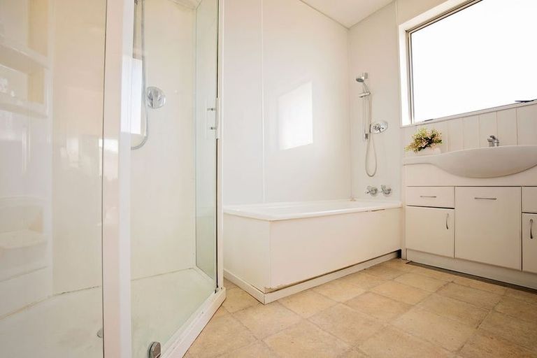 Photo of property in 3/443b Main South Road, Hornby, Christchurch, 8042