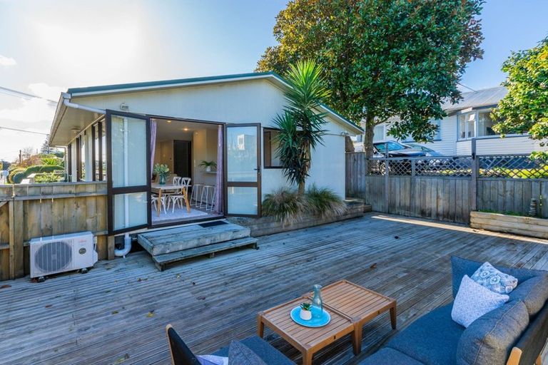 Photo of property in 10a Poplar Avenue, Raumati South, Paraparaumu, 5032