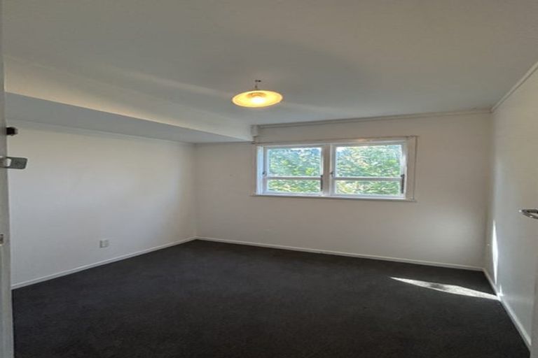 Photo of property in 19 Hadfield Terrace, Kelburn, Wellington, 6012