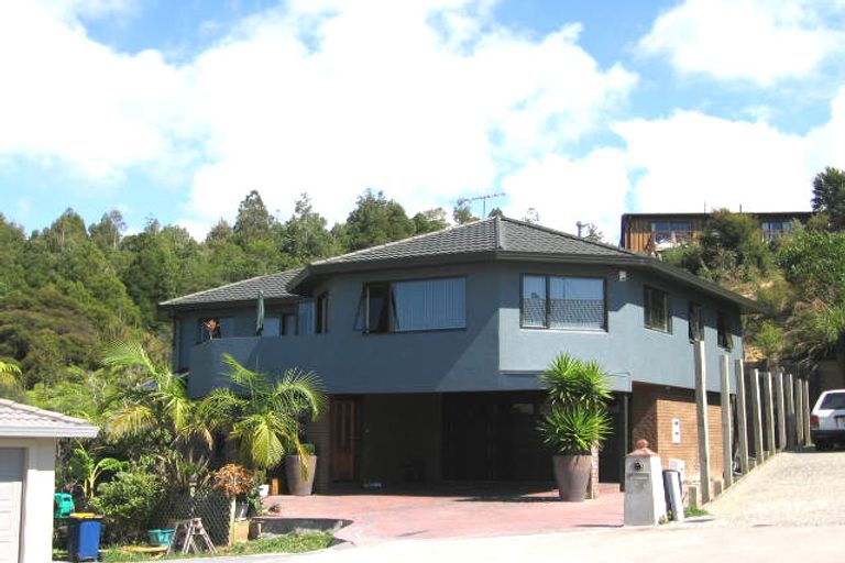 Photo of property in 28 Ian Sage Avenue, Torbay, Auckland, 0630