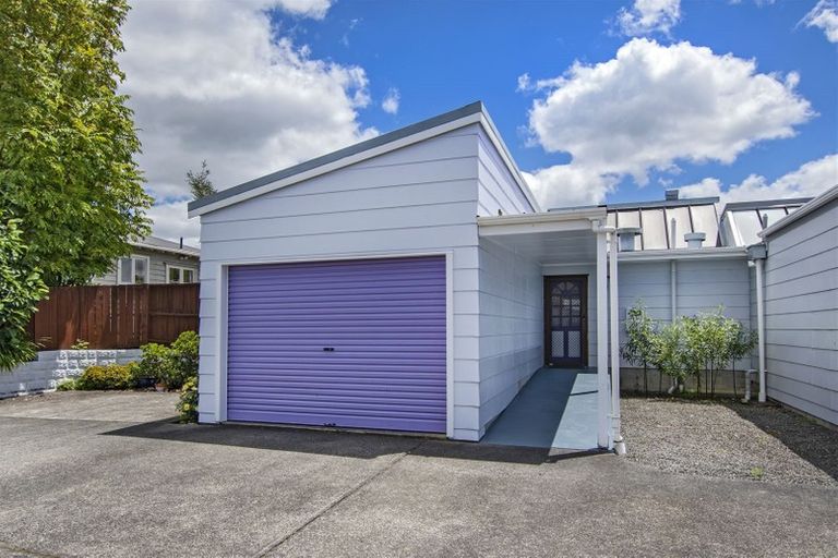 Photo of property in 2/68 Cairnfield Road, Otangarei, Whangarei, 0112
