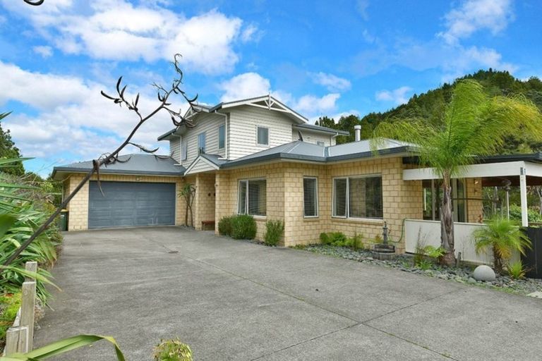 Photo of property in 1034 Peak Road, Helensville, 0875