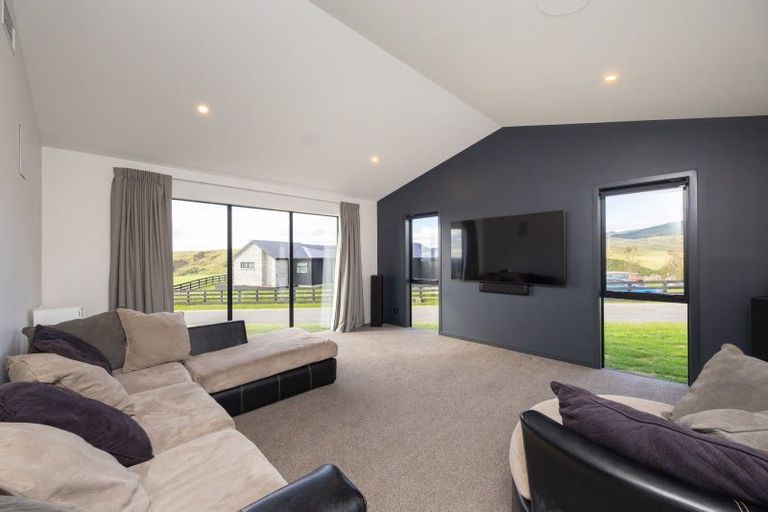 Photo of property in 3 Castlebridge Lane, Aokautere, Palmerston North, 4471