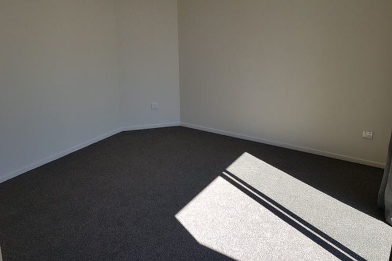 Photo of property in 23 Mcquillan Avenue, Woodend, 7610