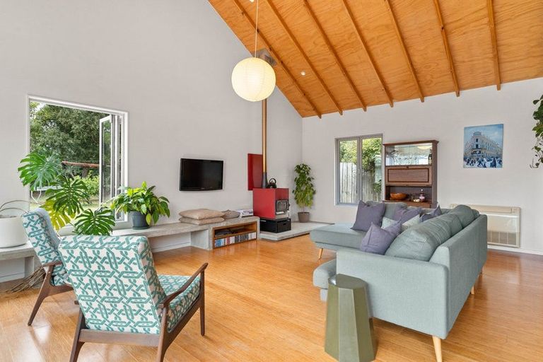 Photo of property in 27 Venice Street, Martinborough, 5711