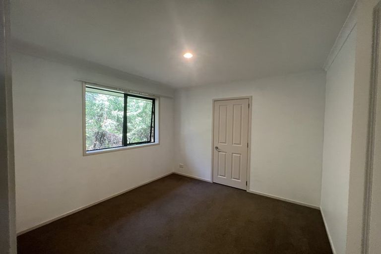 Photo of property in 68 Attwood Road, Paremoremo, Auckland, 0632