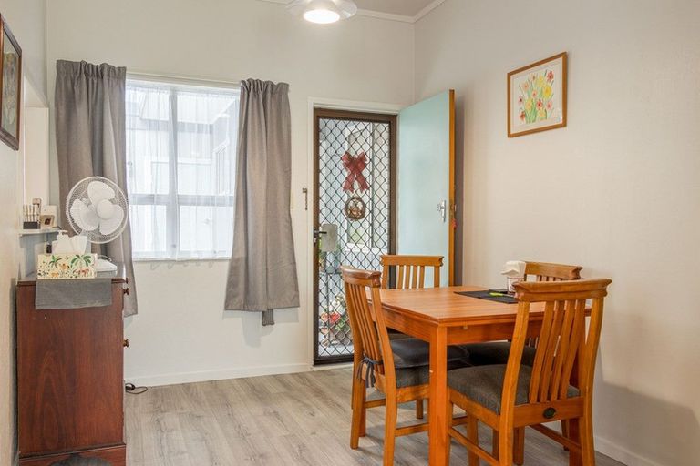 Photo of property in 2/77 Goulstone Road, Whakatane, 3120