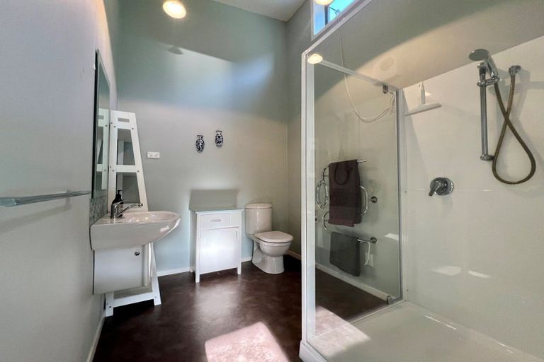 Photo of property in 149 Te Awaiti Road, Tora, Martinborough, 5782