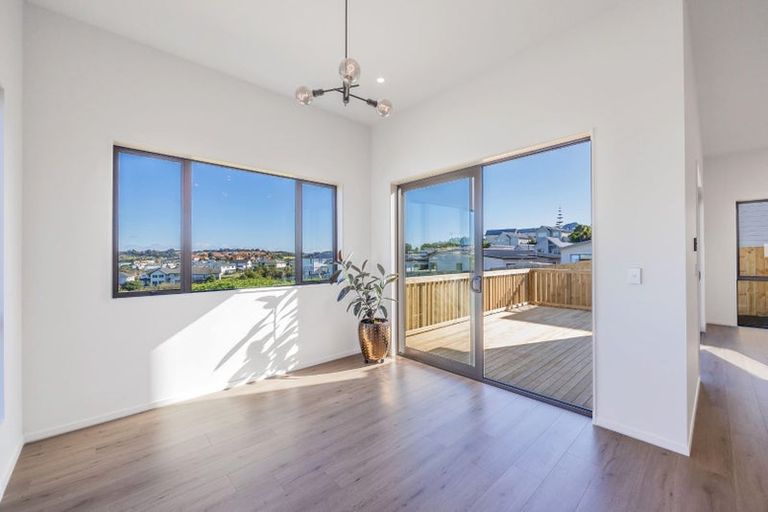 Photo of property in 6 Ta Moko Drive, Gulf Harbour, Whangaparaoa, 0930